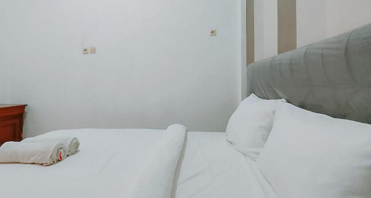 Reddoorz @ Tongas Probolinggo Otel Dış mekan fotoğraf